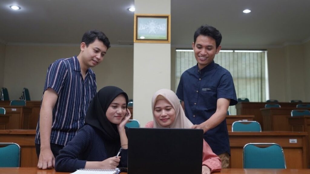 program pascasarjana adalah