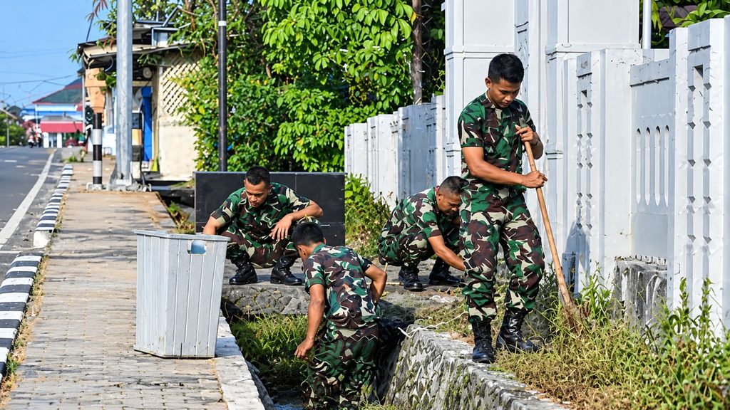 Kurve TNI Adalah