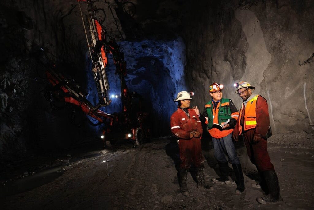 mengenal loker freeport