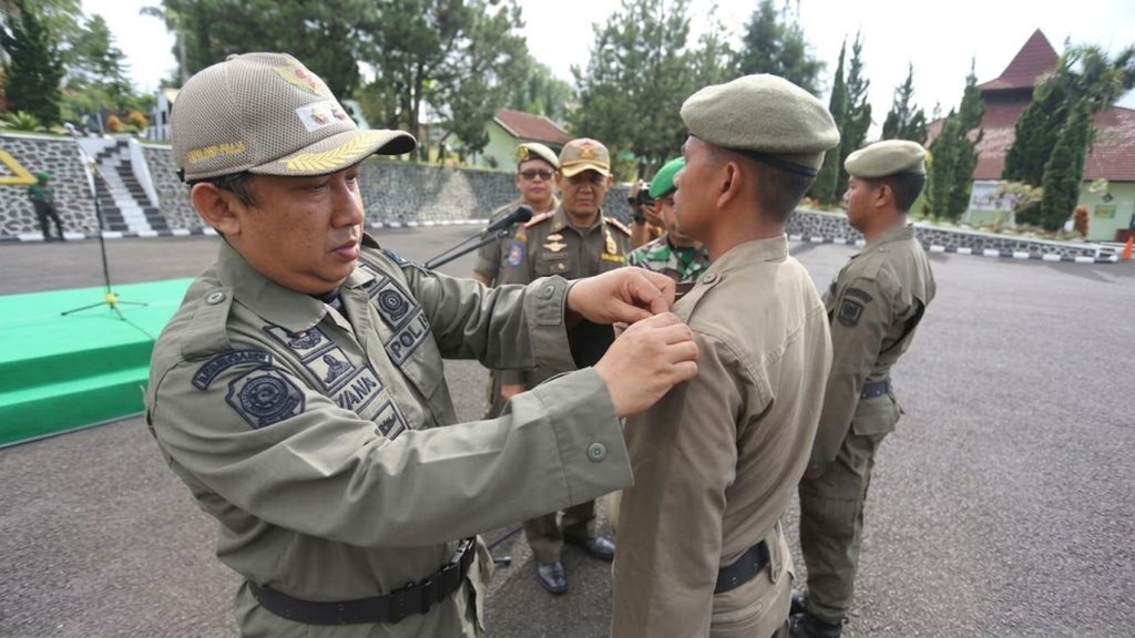 banpol polisi