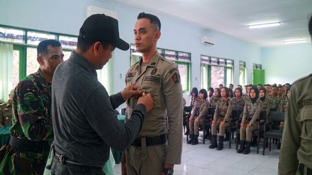 banpol polisi