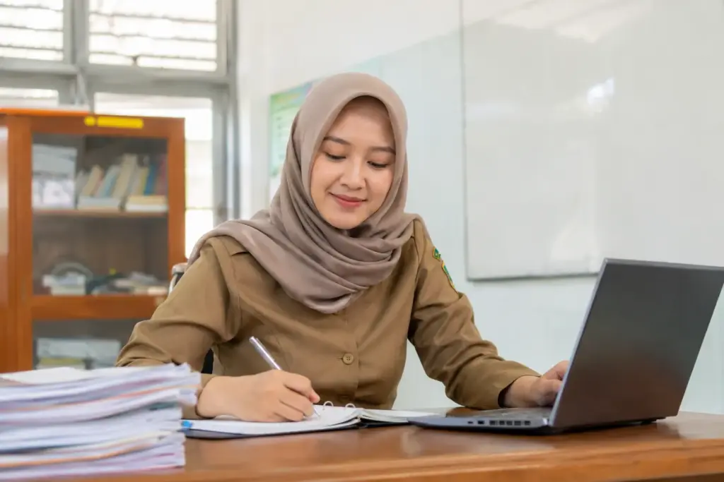 1. “Guru Honorer Apakah Masih Ada” dalam Seleksi PPPK