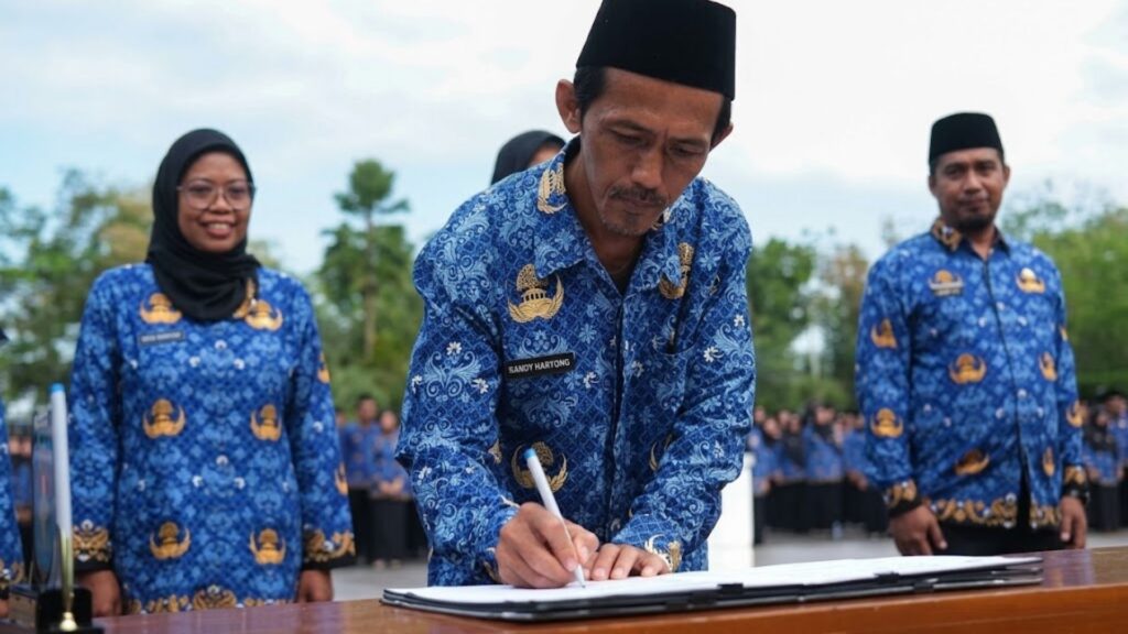 kontrak paruh waktu
