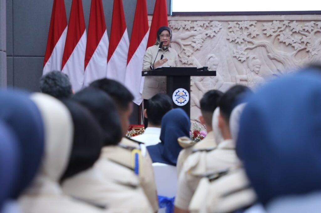 kapan sekolah kedinasan dibuka