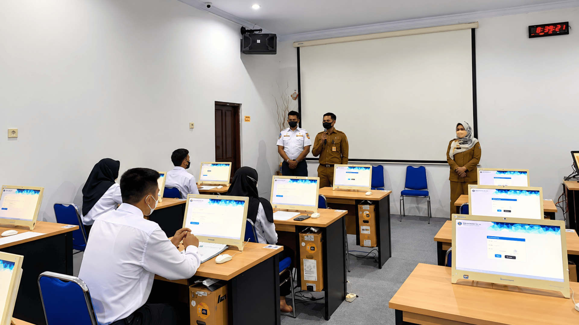 nilai maksimal skd kedinasan