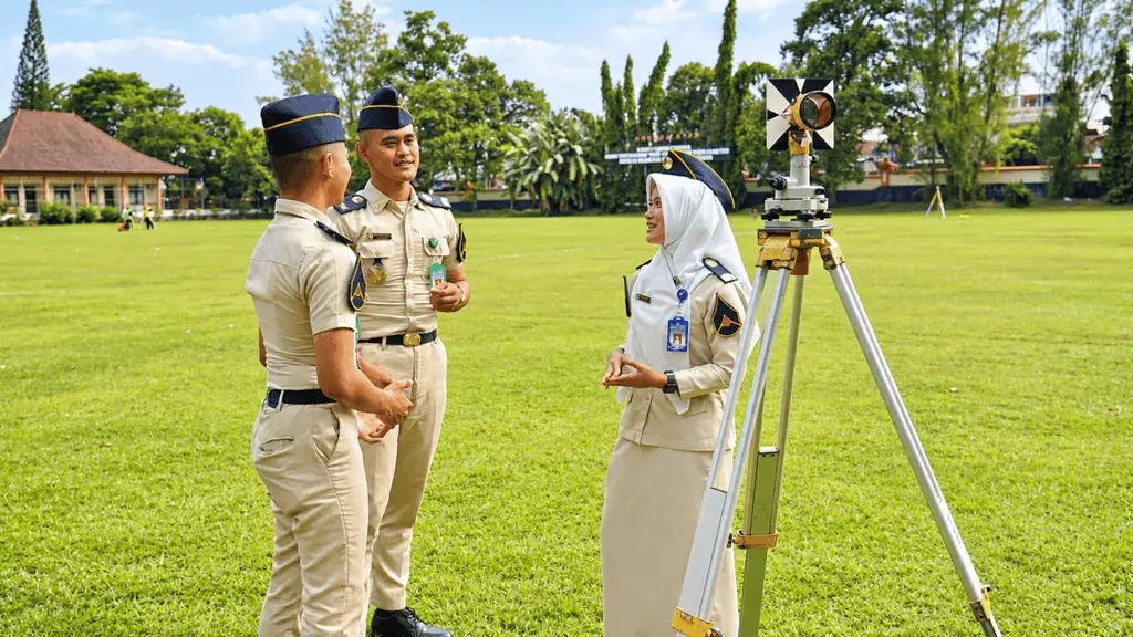 sekolah kedinasan pertanahan