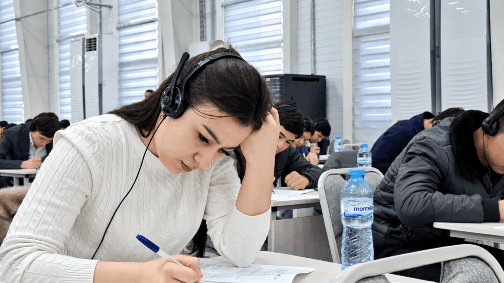 soal toefl listening